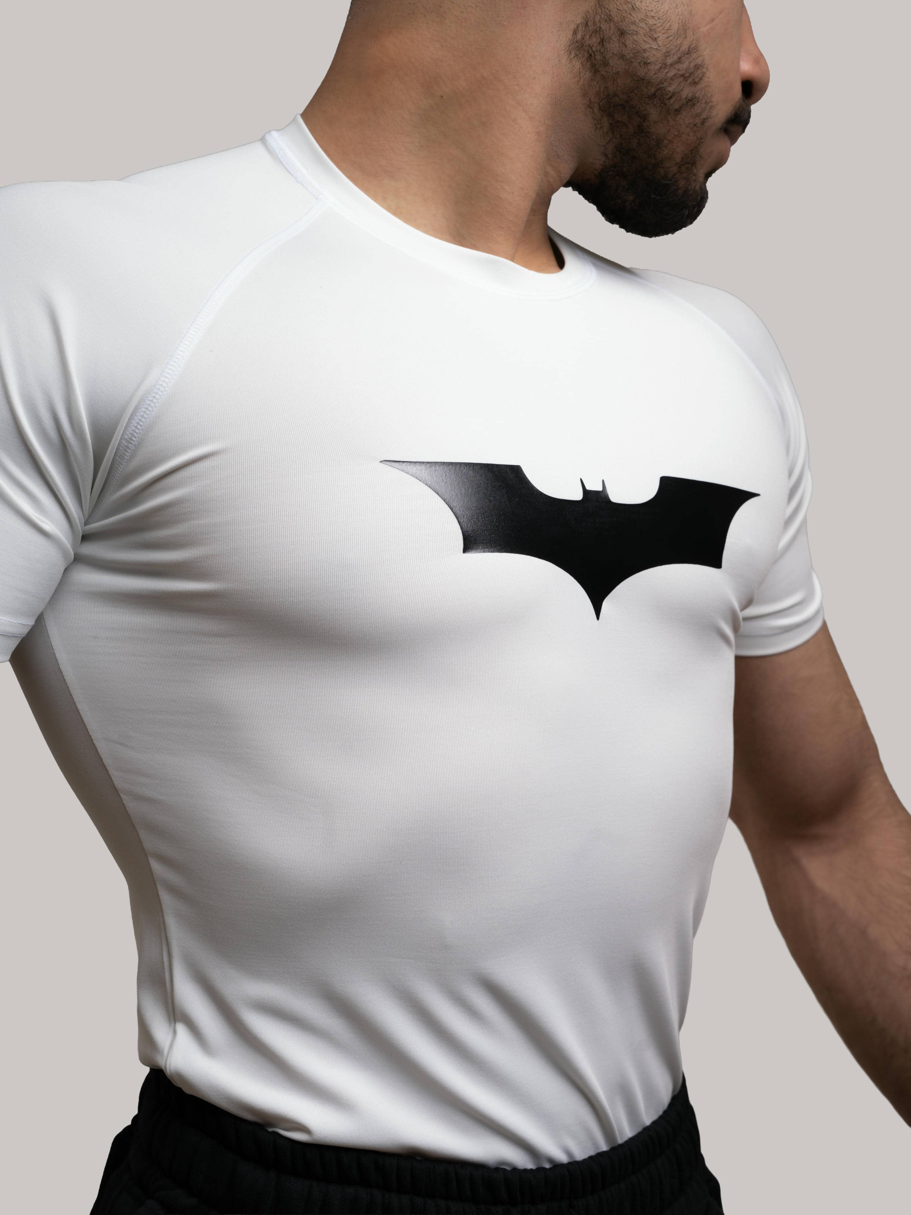 WHITE COMPRESSION TEE-BATMAN
