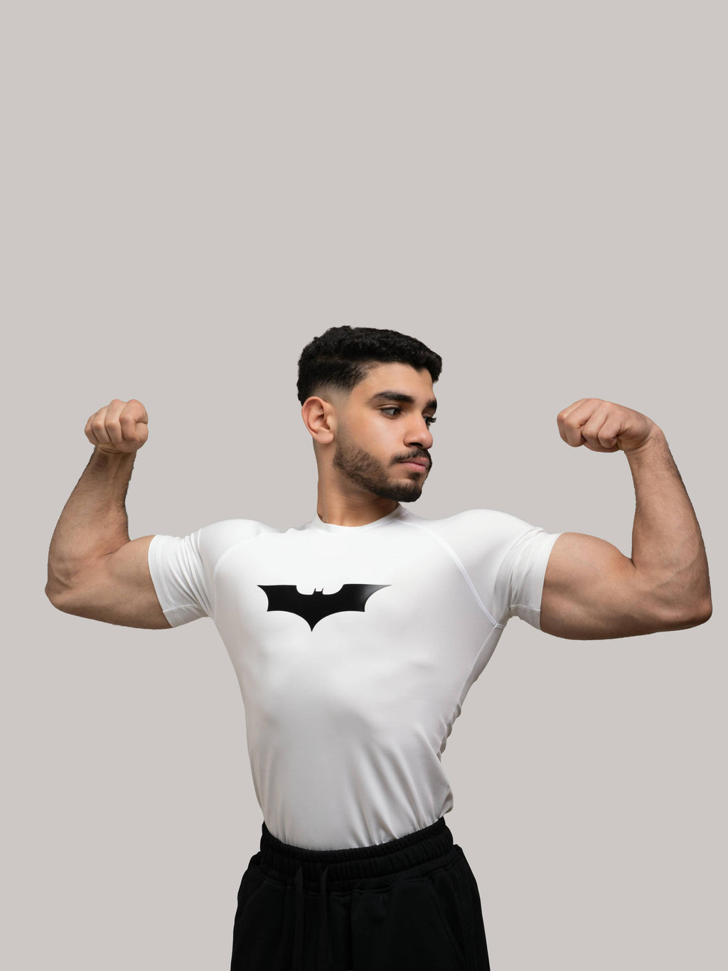 WHITE COMPRESSION TEE-BATMAN