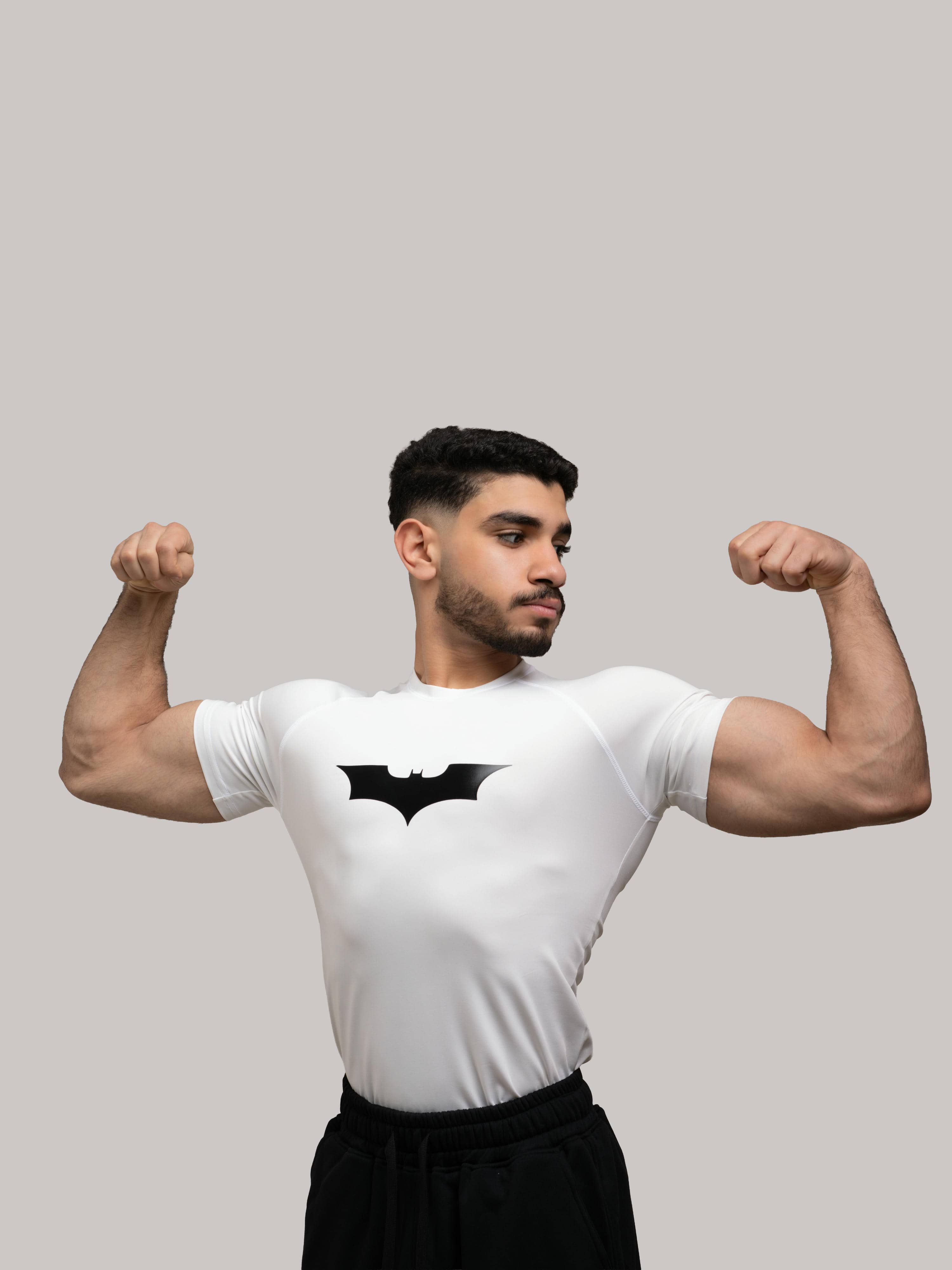 WHITE COMPRESSION TEE-BATMAN